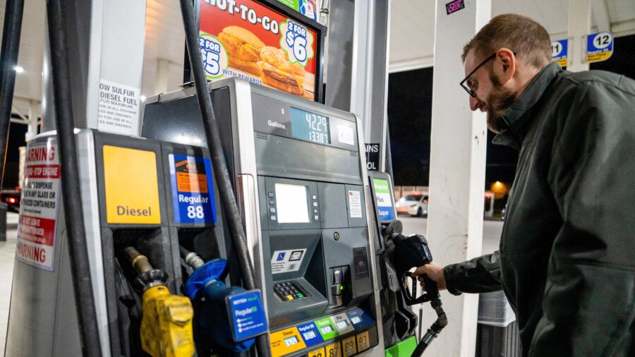 US Annual Inflation Shoots up to 3.3 Amid Conflict With Iran