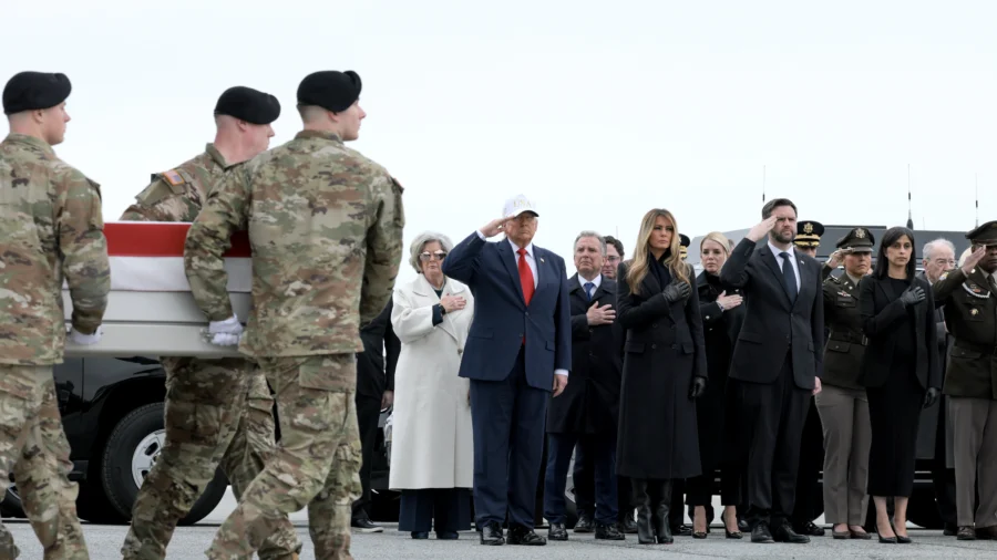 Trump Attends Dignified Transfer of 6 Soldiers Killed in Iran War