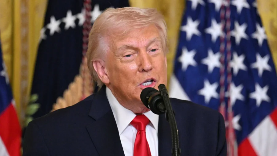 Trump: US Could Escort Vessels Through Strait of Hormuz