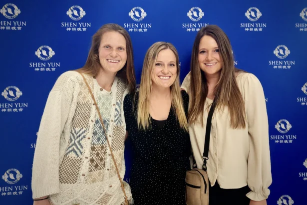 (L-R) Heidi Anderson, Sierra Poppleton, and Lani Sabin at the George S. and Dolores Doré Eccles Theater on March 14, 2026. (NTD)
