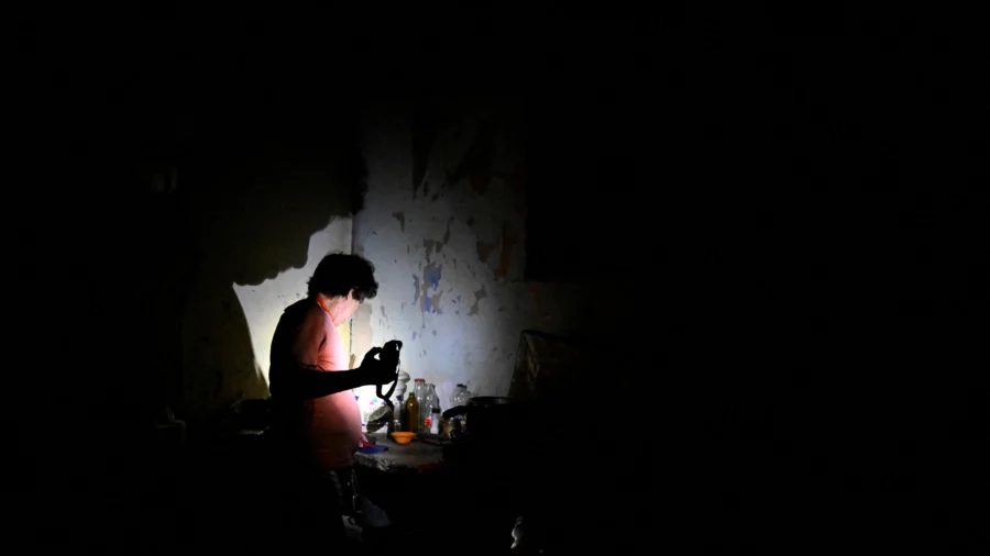 Cuba Begins Restoring Power After Nationwide Outage
