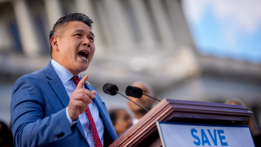 US Lawmakers Introduce Bill to Probe CCP’s ‘Foreign Malign Influence’