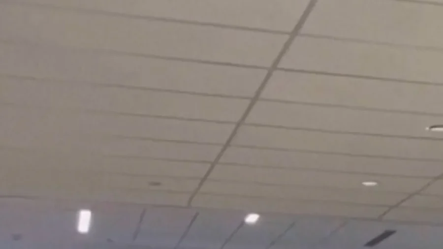 Houston Airport Shows Long Security Lines as Government Shutdown Continues