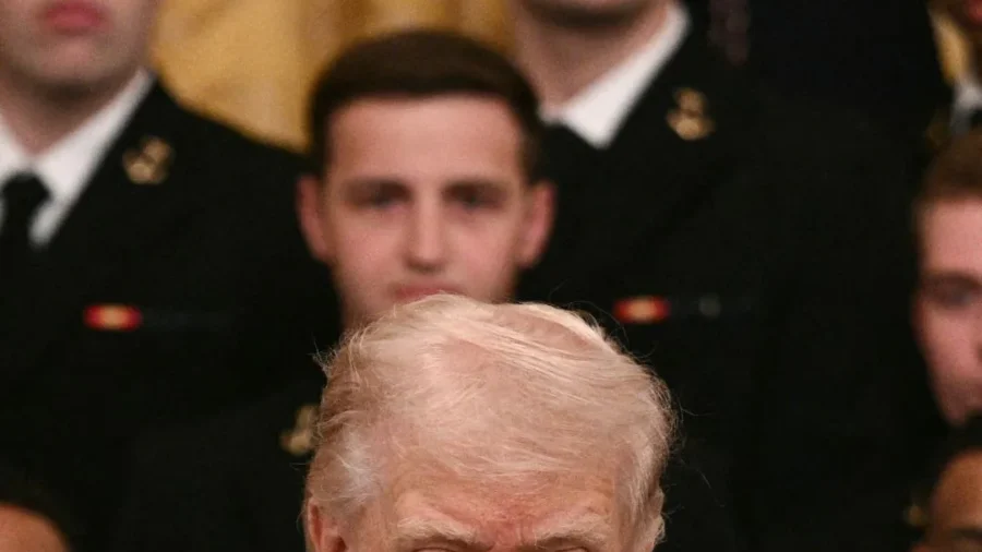 Trump Explains Difficulty of Negotiations Amid Iranian Leadership Vacuum