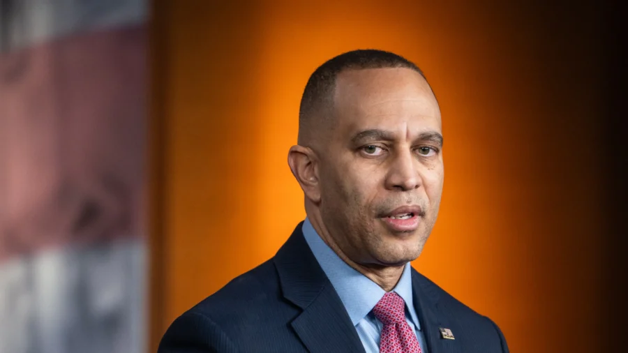 House Minority Leader Jeffries Holds Press Conference (March 24)