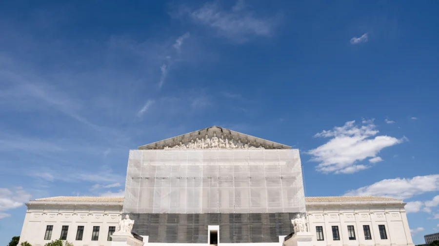 Supreme Court Hears Arguments in Case Challenging President's Ability to Limit Birthright Citizenship