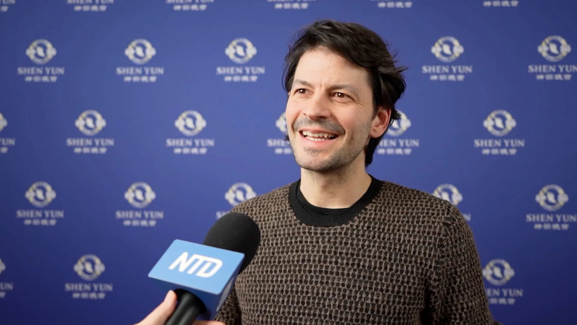 Stéphane Lambiel enjoyed Shen Yun in Lausanne, Switzerland on Feb. 21, 2026. (NTD)