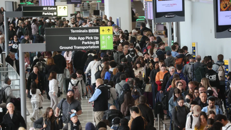 TSA Says Almost Half of Staff Callout Rates Are Causing Long Wait Times