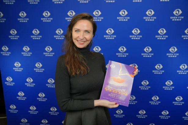 Joanna Accordi at the Shen Yun Performing Arts performance at Sydney Lyric Theatre on March 24, 2026. (NTD)