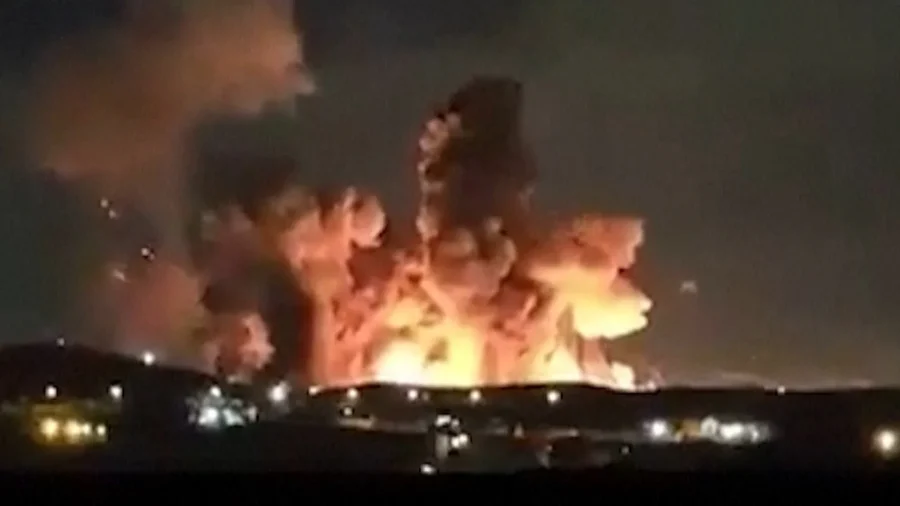 Huge Explosions Rock Iranian City of Isfahan