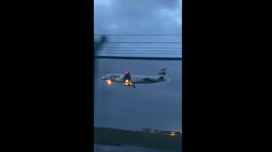 Pilots Guide Planes to Land at Dublin Airport as Storm Dave Brings High Winds