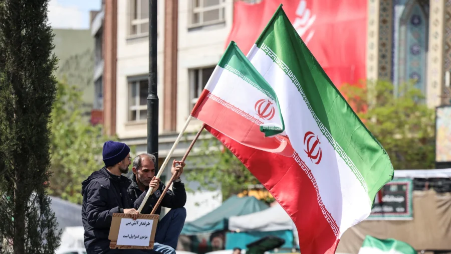 Cease-Fire Buys Time for Tankers to Exit Persian Gulf, Negotiations: Analysis