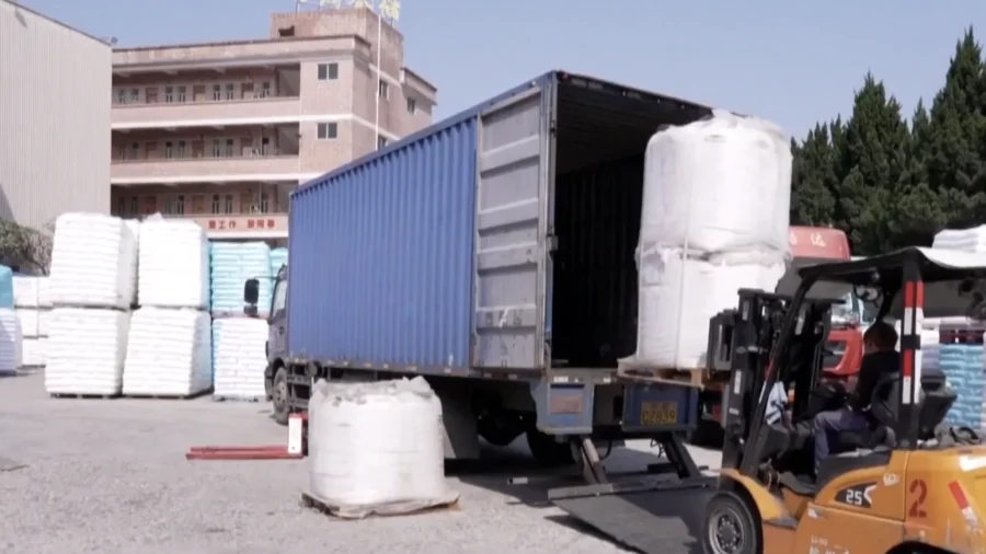 Iran War Oil Shortage Chokes Chinese City as Plastic Prices Rise