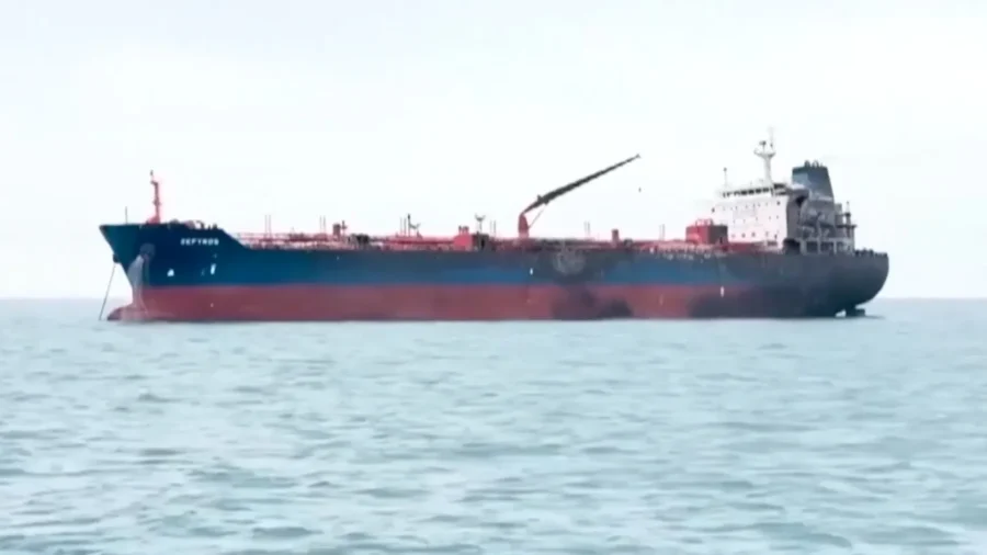 Hormuz Strait Can Be Opened Within 2 Months: White House Economic Advisor