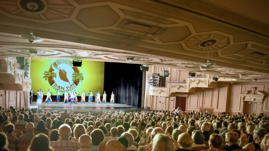 Philadelphia Audience Impressed With Synchronicity and Music of Shen Yun