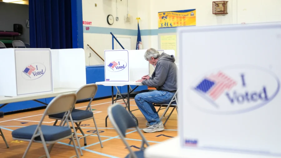 Judge Rules Virginia Redistricting Referendum Unconstitutional