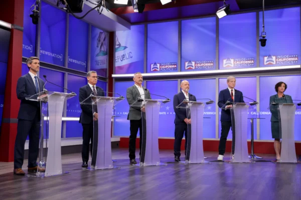Top California Gubernatorial Candidates Face Off in Debate | NTD