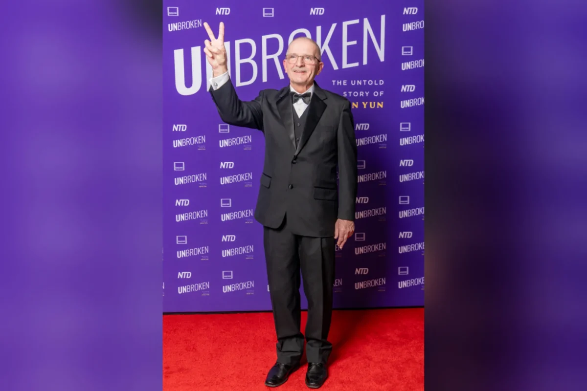 Former MP Wladyslaw Lizon at the Canadian premiere of the documentary, "Unbroken: The Untold Story of Shen Yun." (Courtesy of Alex Gurevich)