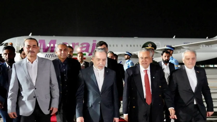 Iran Delegation Meets Pakistan Officials as US Envoys to Head to Islamabad for Talks