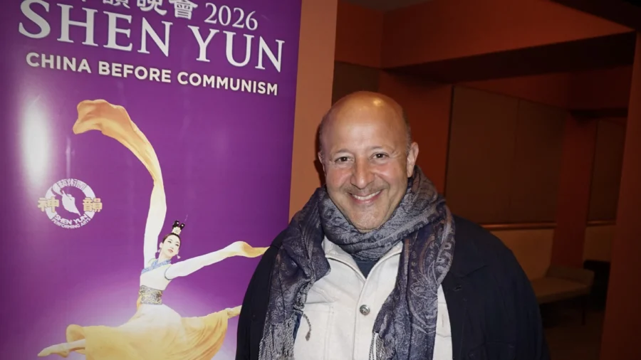 Award-Winning Producer: Shen Yun Conveys a Beautiful Message to the World