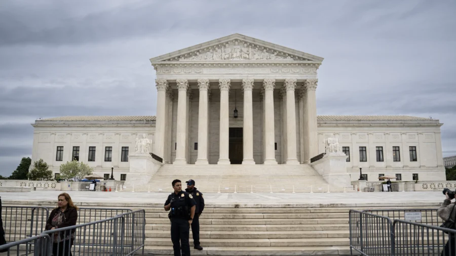 US Supreme Court Allows Louisiana Redistricting Ruling to Take Effect Immediately