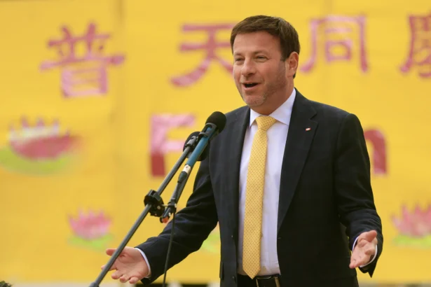 Conservative MP Roman Baber celebrates the World Falun Dafa Day on Parliament Hill, Ottawa, on May 5, 2026. (Jonathan Ren/The Epoch Times)