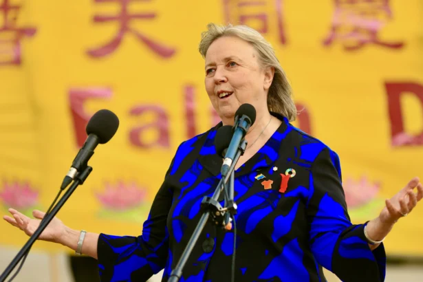 Green Party Leader Elizabeth May celebrates the World Falun Dafa Day on Parliament Hill, Ottawa, on May 5, 2026. (Jonathan Ren/The Epoch Times)