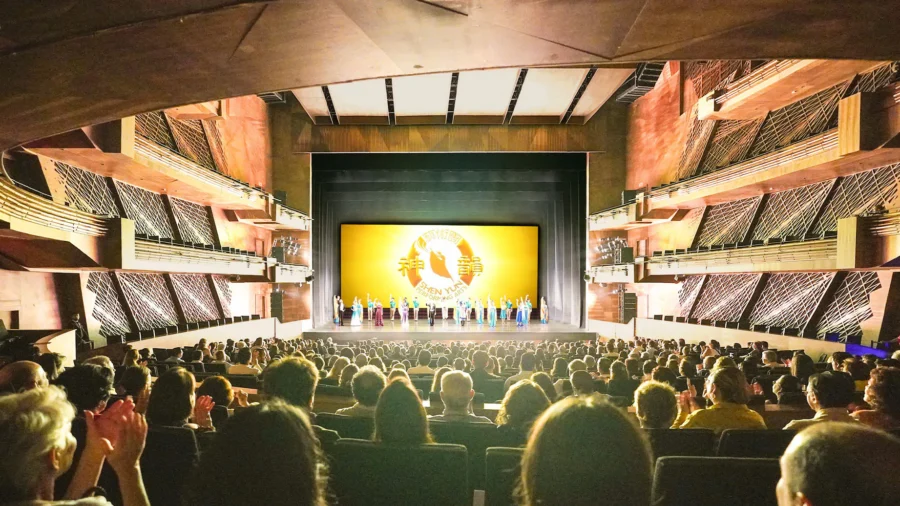 Shen Yun’s Message of Spirituality Resonates With Theatergoers in Guadalajara