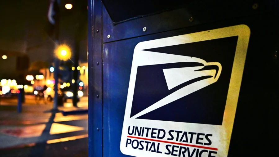 USPS Slashes Quarterly Losses by $1.3 Billion