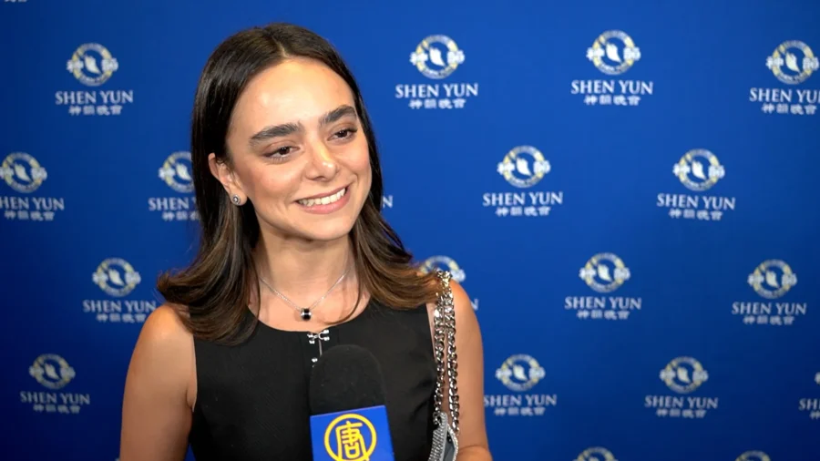 Shen Yun Shows Strength, Delicacy, and Fluidity, Says Ballet Dancer