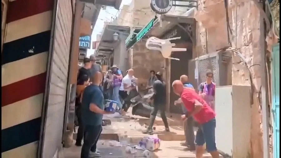 Israeli, Palestinian Residents Clash Ahead of Jerusalem March