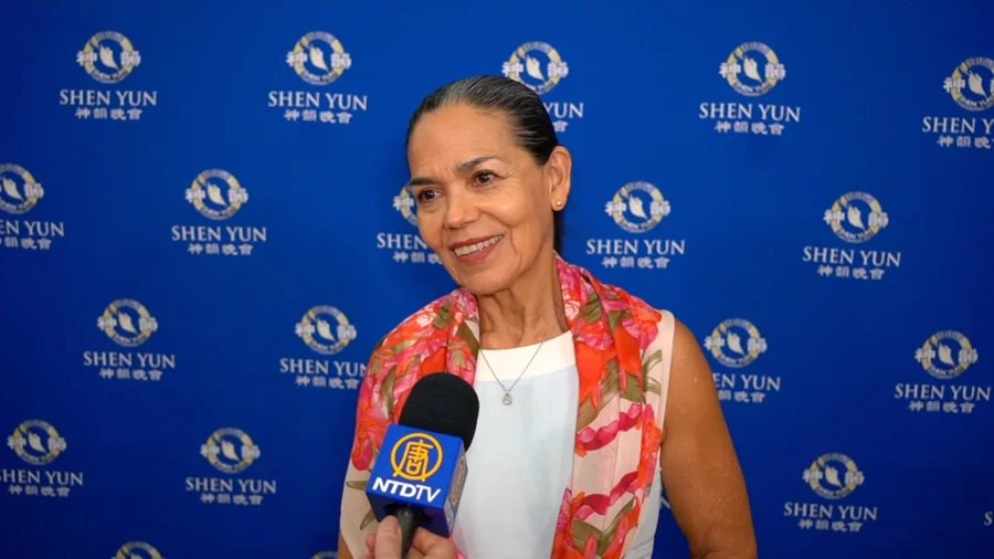 Audience Member Dazzled by Shen Yun’s Dancing and ‘Amazing Visual Effects’