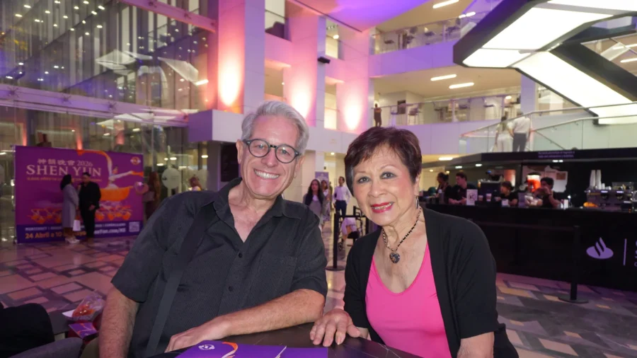 Guadalajara Musician Moved by Shen Yun’s Live Orchestra