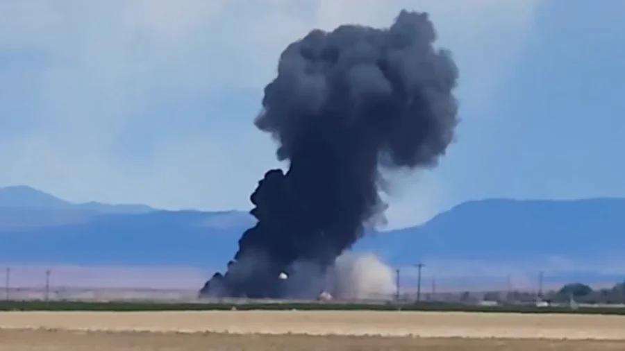 2 Navy Jets Crash During Air Show in Idaho