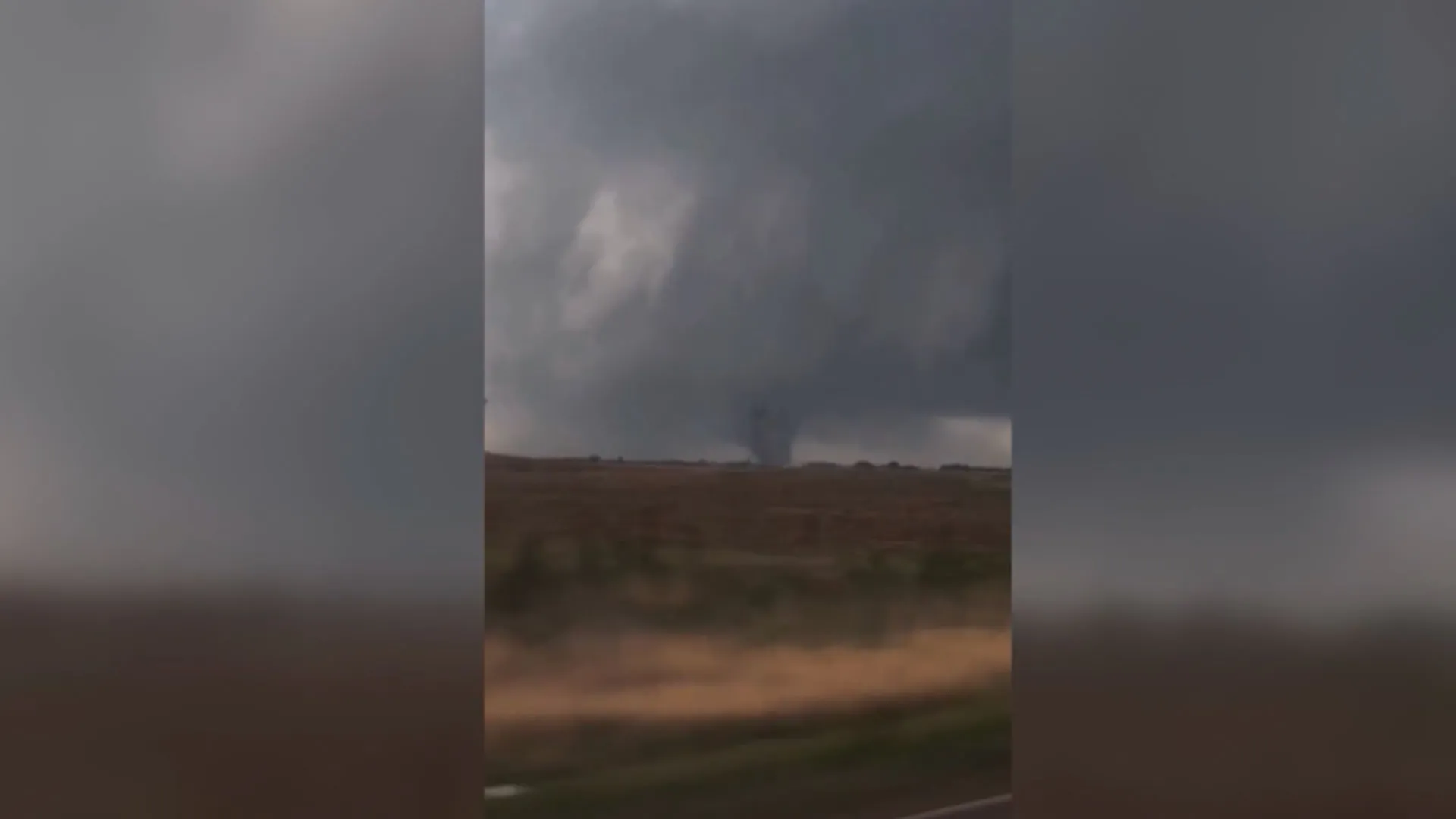 Massive Tornado Caught on Camera | NTD