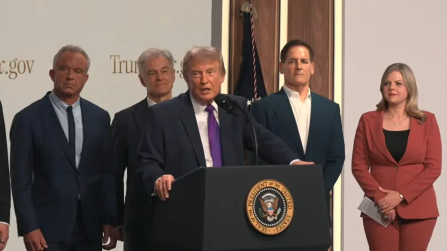 Trump to NTD: ‘Very Concerned’ About Mail-In Voting in Midterms