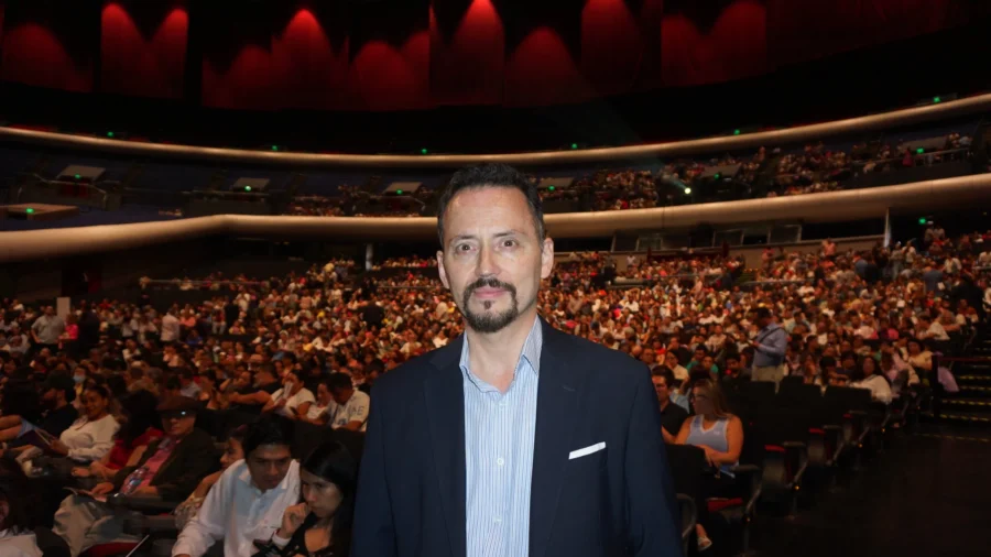 Mexican Political Commentator Praises Shen Yun for Combating Tyranny ‘Through Art and Poetry’