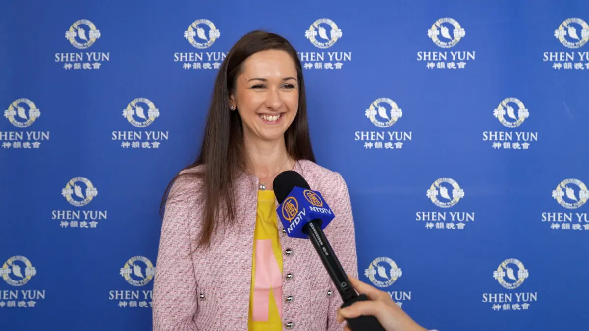 Former practitioner of French classical ballet, Julie Delavault, attends Shen Yun at the Palais des Congrès in Paris, on May 8, 2026. (NTD)