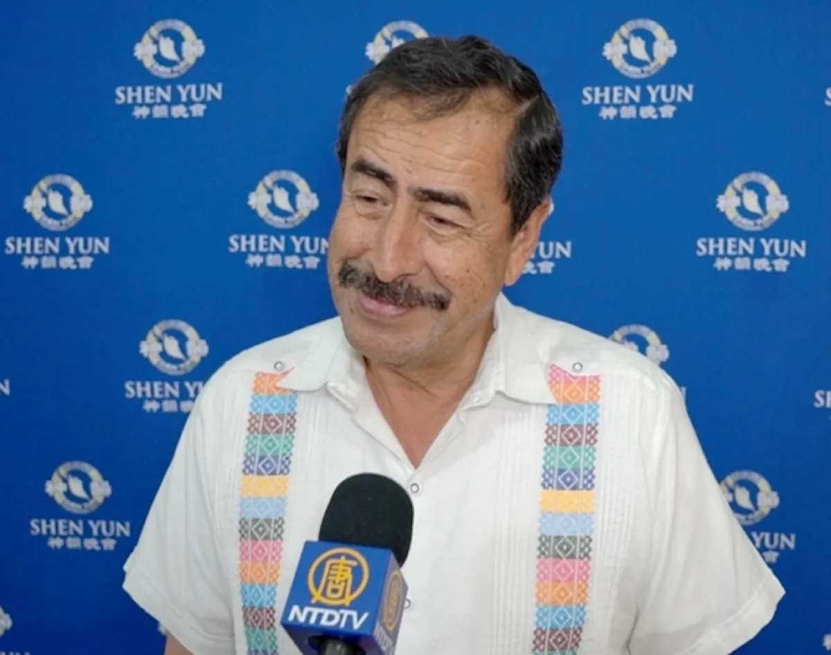 On the evening of May 10, 2026, Mexican Congressman José Luis Sánchez González attended the sixth performance by the Shen Yun Touring Company at the Santander Performing Arts Center at the University of Guadalajara in Mexico. (NTD)
