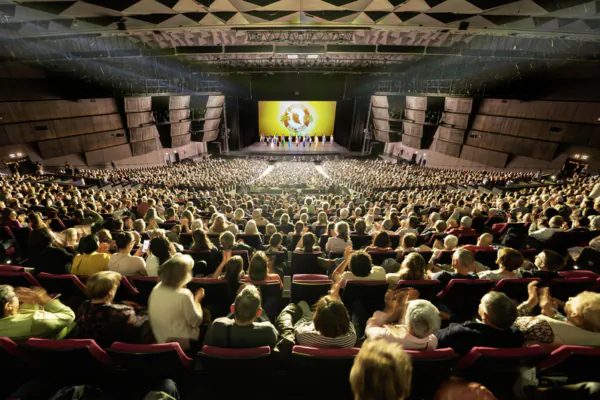 Shen Yun Becomes a Cultural Sensation in France With 99 Sold-Out Shows in 2026 Season