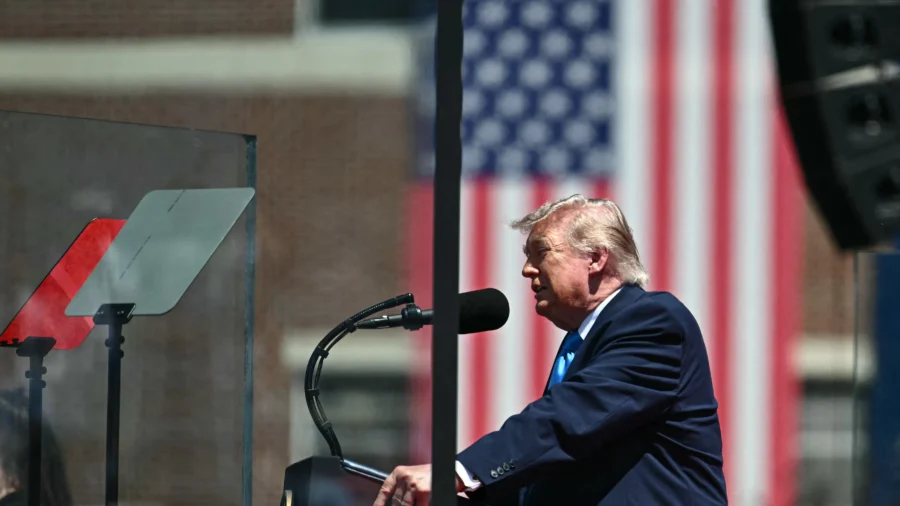 Trump Speaks on Iran War During Coast Guard Commencement