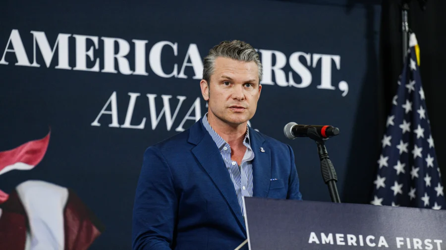 Hegseth Impersonates Trump at Kentucky Campaign Rally