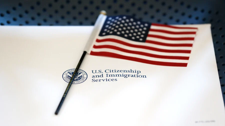 Green Card Seekers Must Apply in Home Country, Except in 'Extraordinary Circumstances', USCIS Says