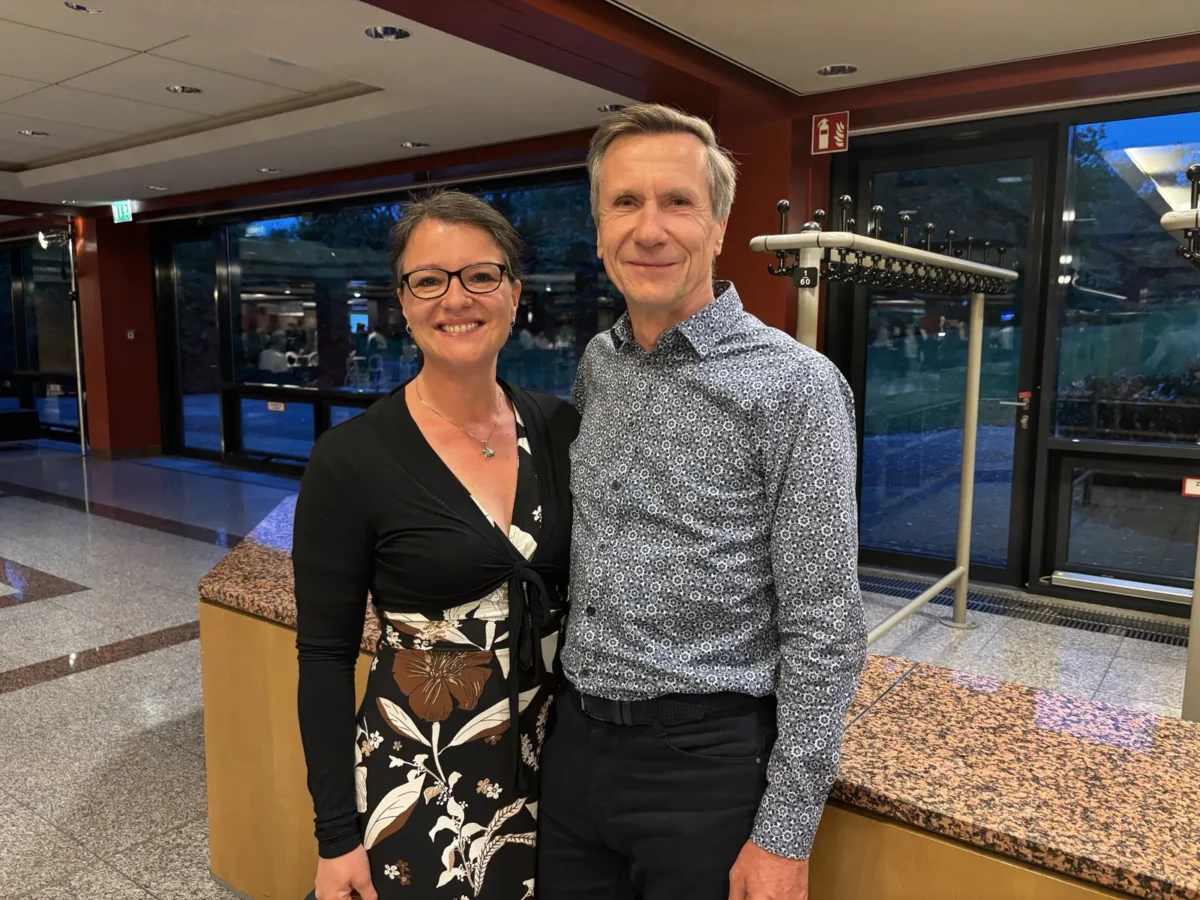 Clinic owner Ariane Schröder and retired naturopath Michael Fröhlich attend Shen Yun Performing Arts at Jahrhunderthalle Frankfurt in Frankfurt, Germany, on May 3, 2026. (Wu Ling/The Epoch Times)