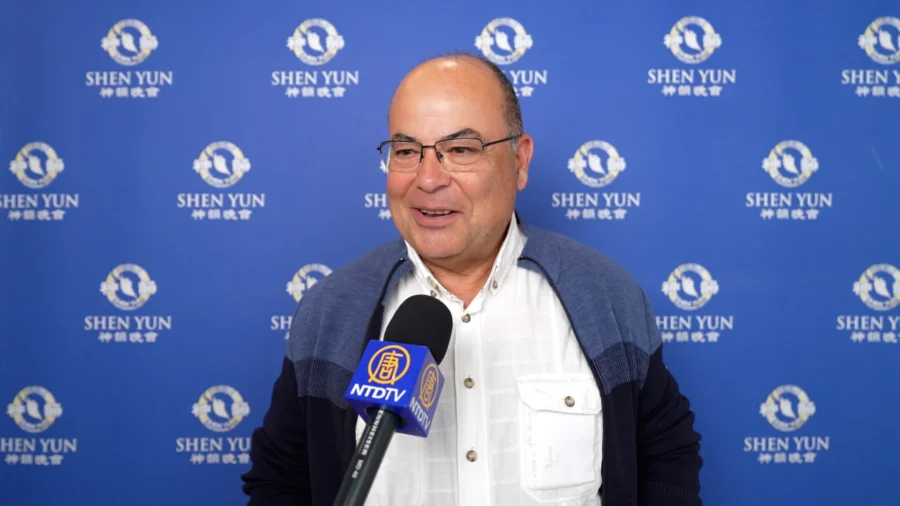 Mayor Is Emotional After Seeing Shen Yun in Paris: ‘It’s Truly Magnificent’
