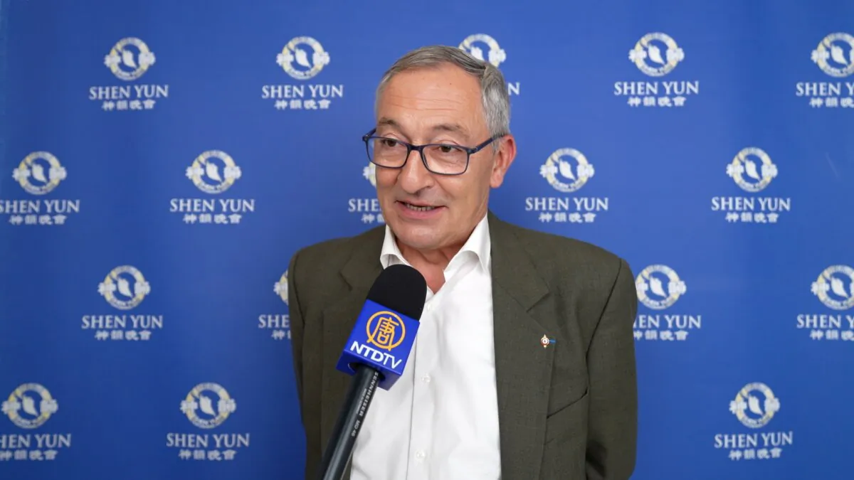 Benoit Bassac, mayor of Marsilly-sur-Seine, came to experience Shen Yun in Paris on May 9, 2026. (NTD)