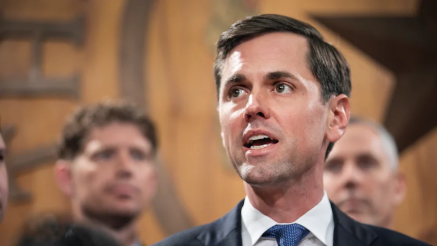 Texas Sen. Middleton Wins Republican Primary Runoff for State Attorney General