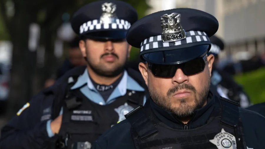 Chicago Teen Takeover Leaves 5 Officers Injured, Sparks Debate
