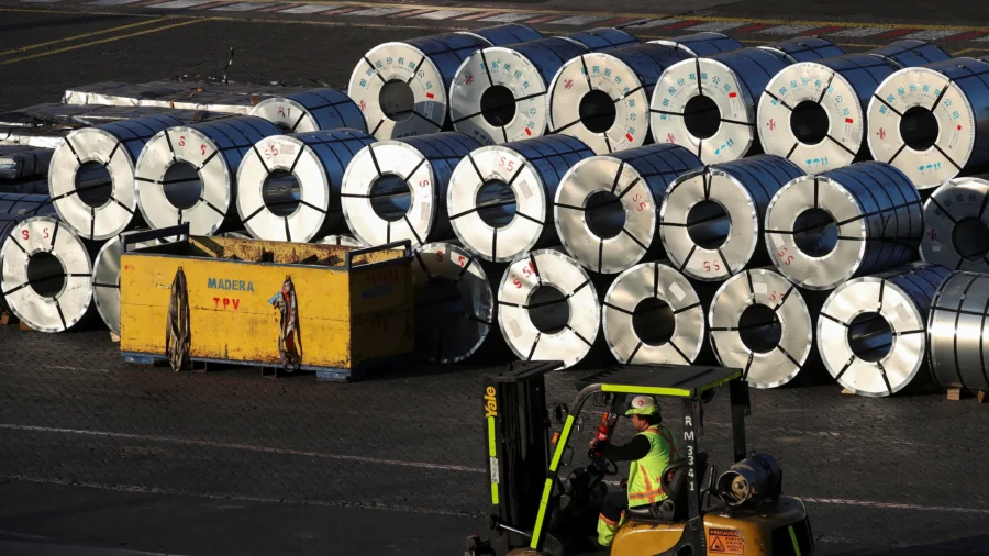 Trump Signs Proclamation Amending Tariffs on Steel, Aluminum and Copper Imports