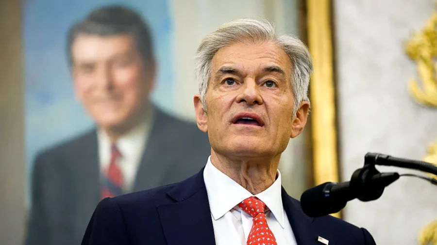 Dr. Oz Holds White House Press Briefing (June 2)